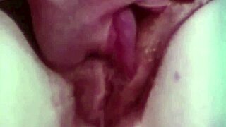 이 빈티지 뮤지컬 베이비들 레트로 털난 포르노에 빠졌어