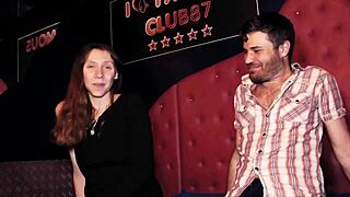 Lola, είσαι πραγματικά αθώα με αυτά τα δύο πούτσα;