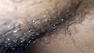 丰满主妇不穿内裤，紧致阴道大奶油派