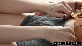 야, 선생님, 대신 네 몸 공부하게 해줄래?