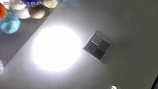 야, 몰에서 팬티 없는 여자들 핫 업스커트 뷰 잡았어?