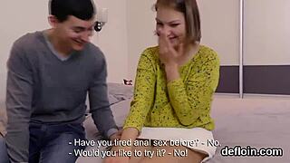 Remaja Imut Buka Lebar Memek dan Kehilangan Keperawanan!