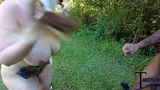 Hunter jagter stor røv pawg med kaninlegetøj—kan hun klare hans monster?