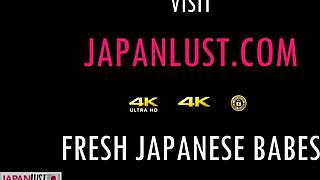 귀여운 일본 틴 18+가 POV 박기 전에 장난감 가지고 놀아